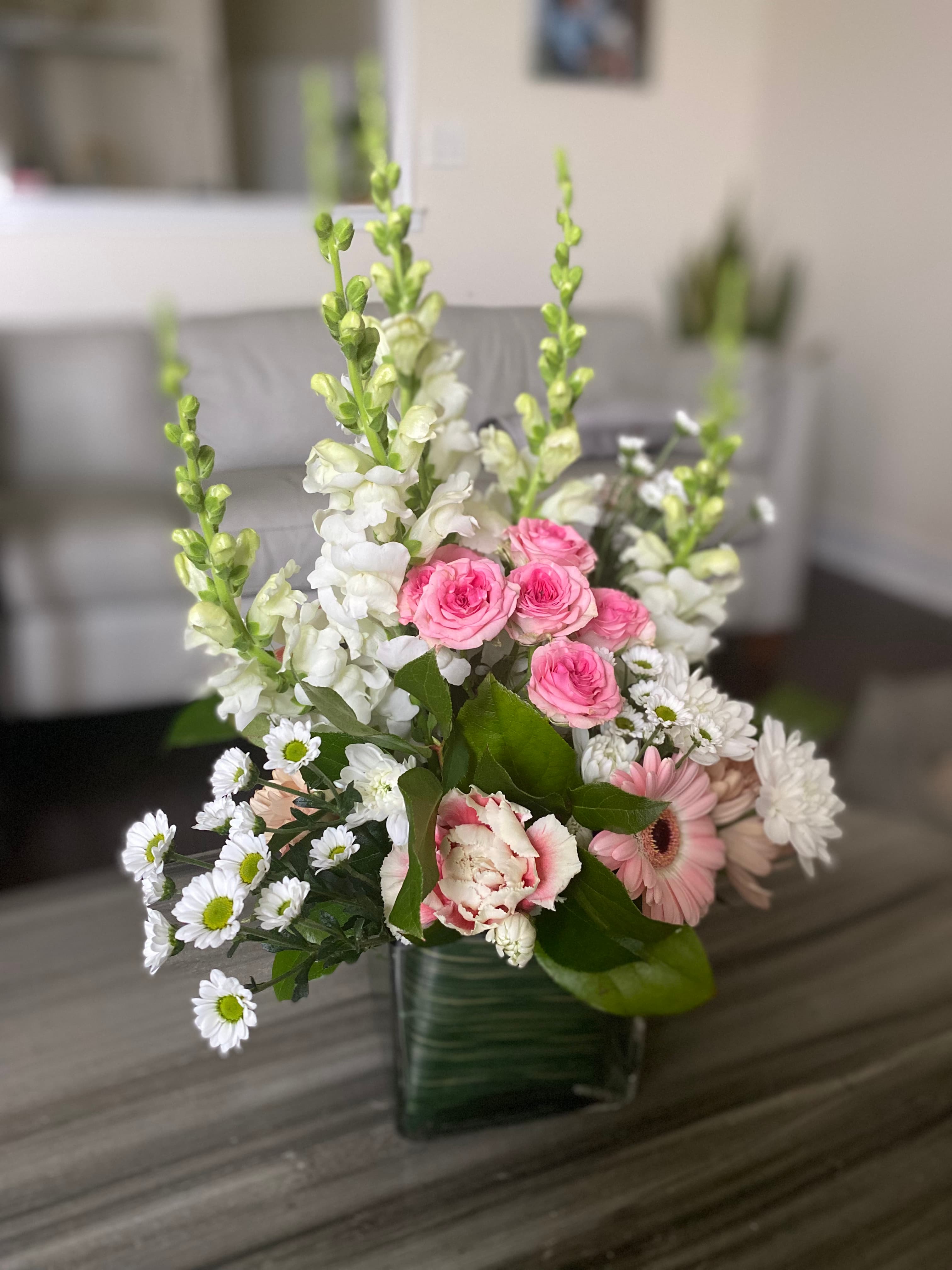 Custom bespoke floral design by Simply Elegant Florals